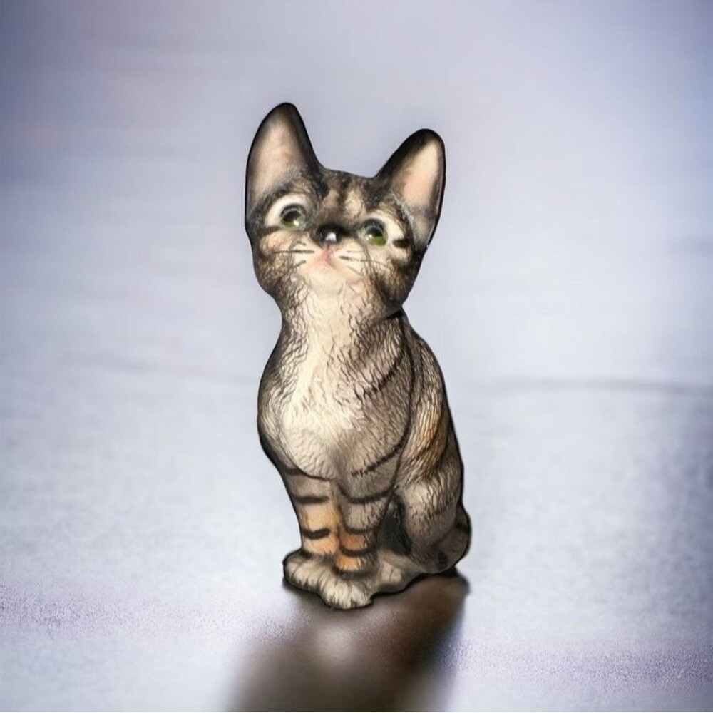 Vintage Japanese Hand Painted Cat Figurine, The Harvey Knox Kingdom